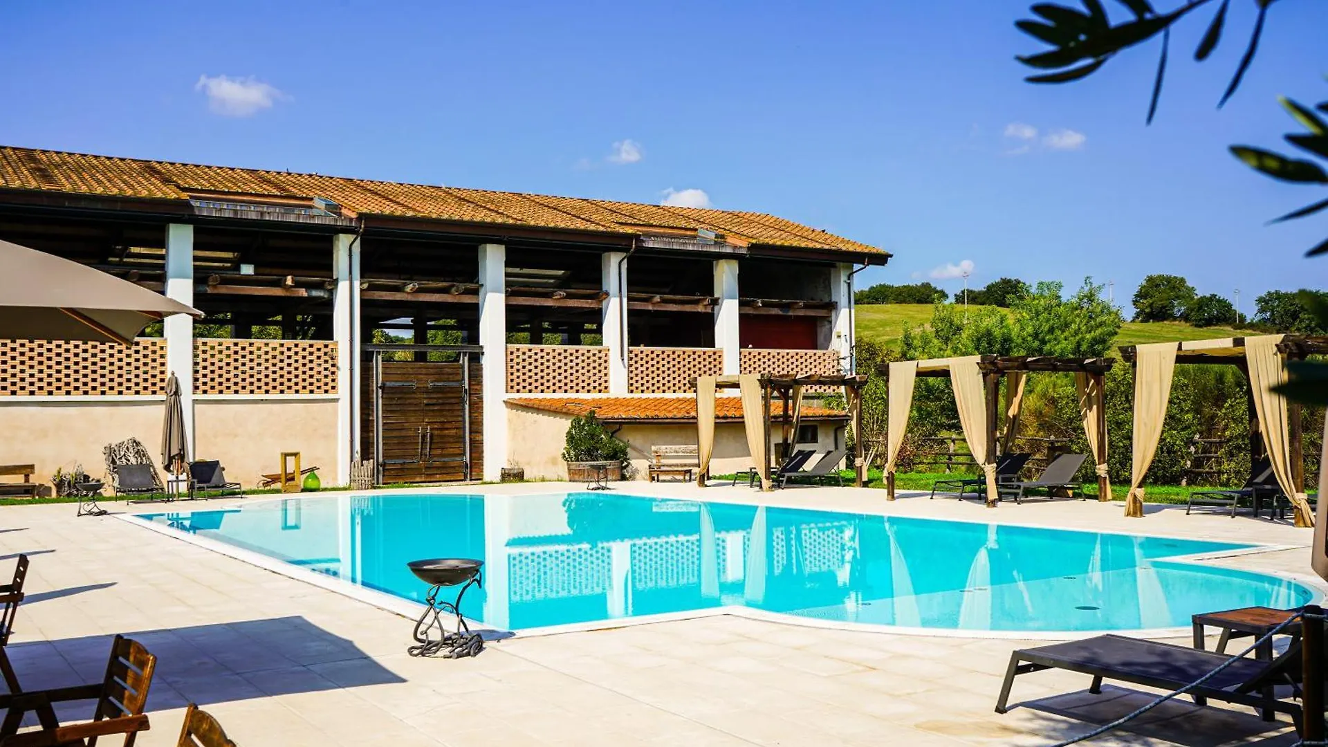 Farm stay Borgo Pallavicini Mori Rome Italy