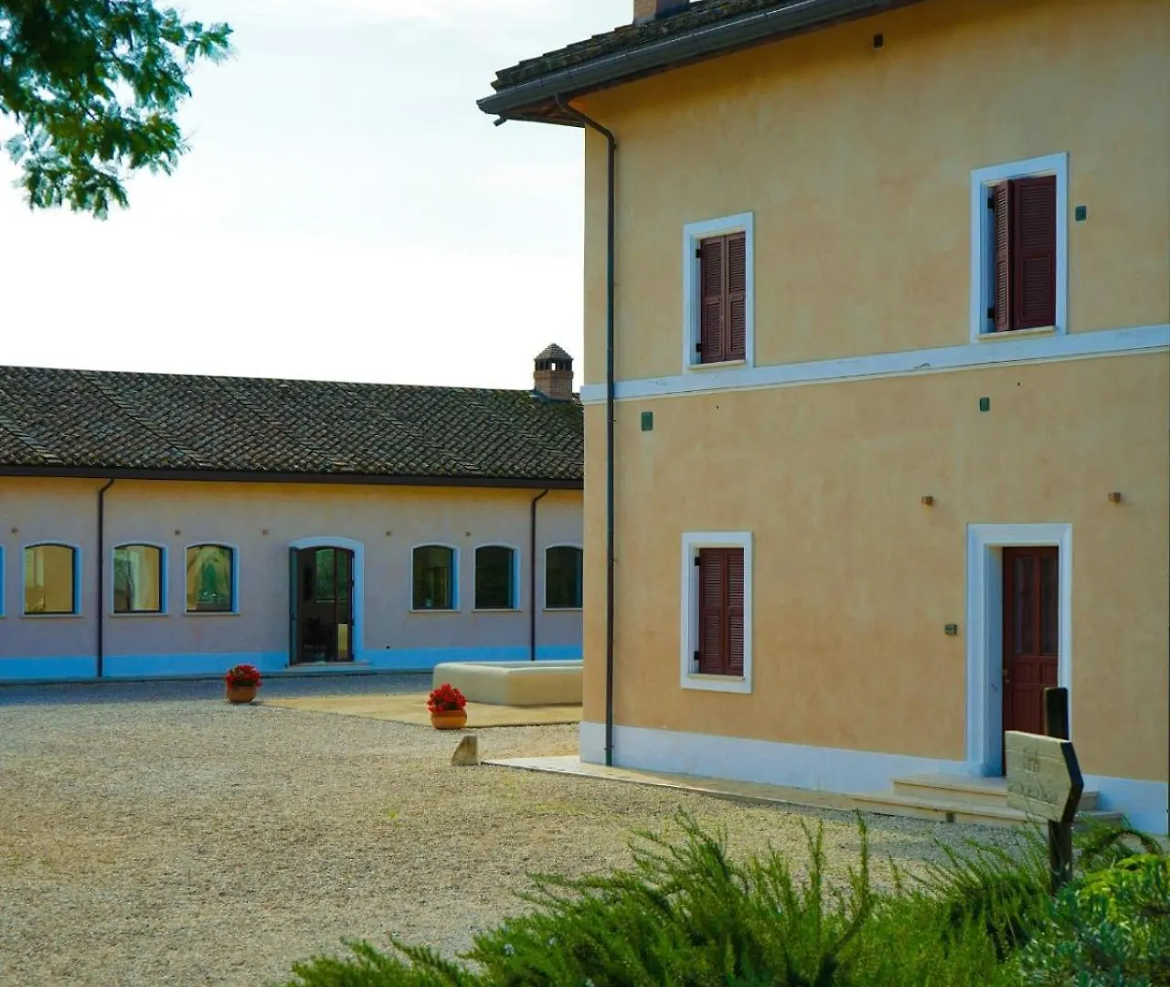 Borgo Pallavicini Mori Rome Farm stay