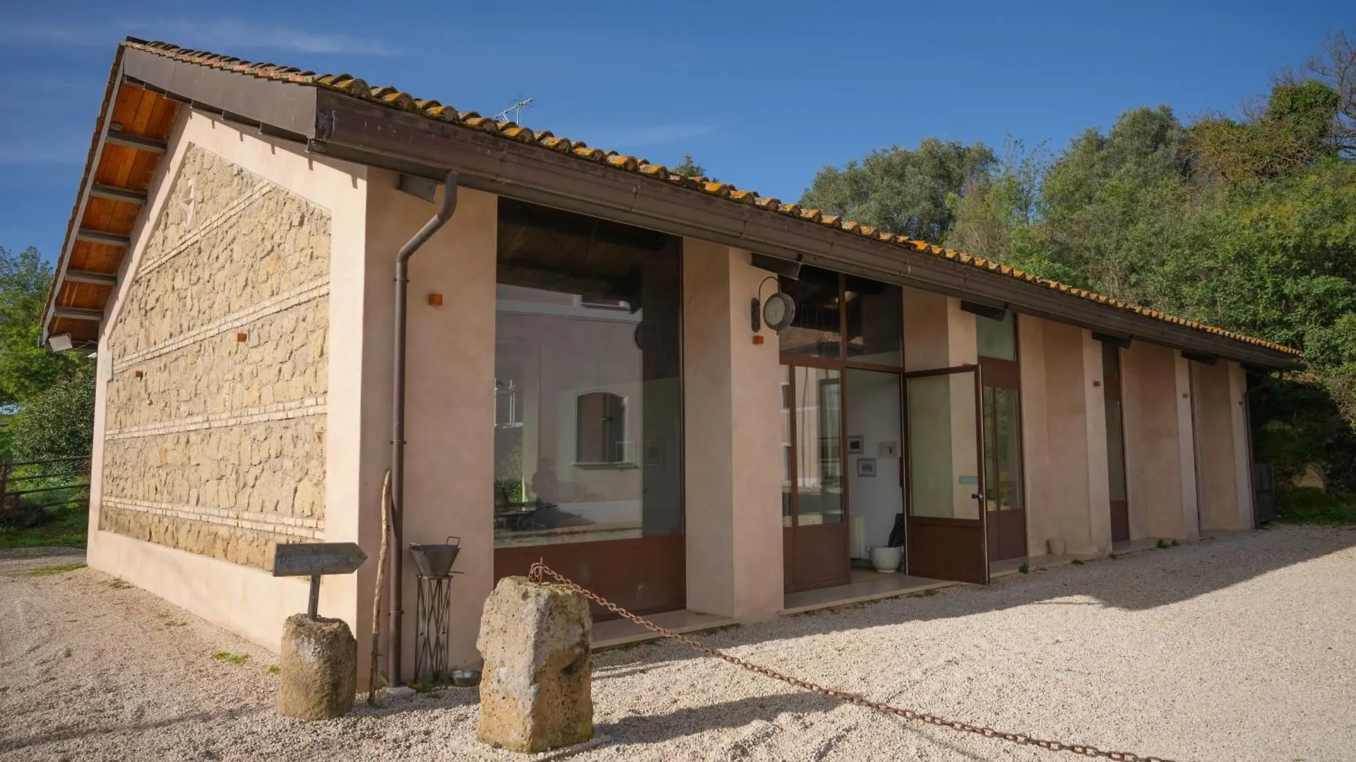 Borgo Pallavicini Mori Rome Farm stay